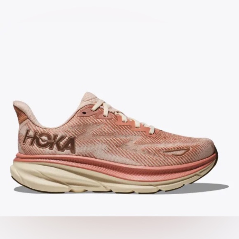Barely worn, Hoka Clifton 9 Sneakers in Sandstone / Cream - Sz. 8.5B